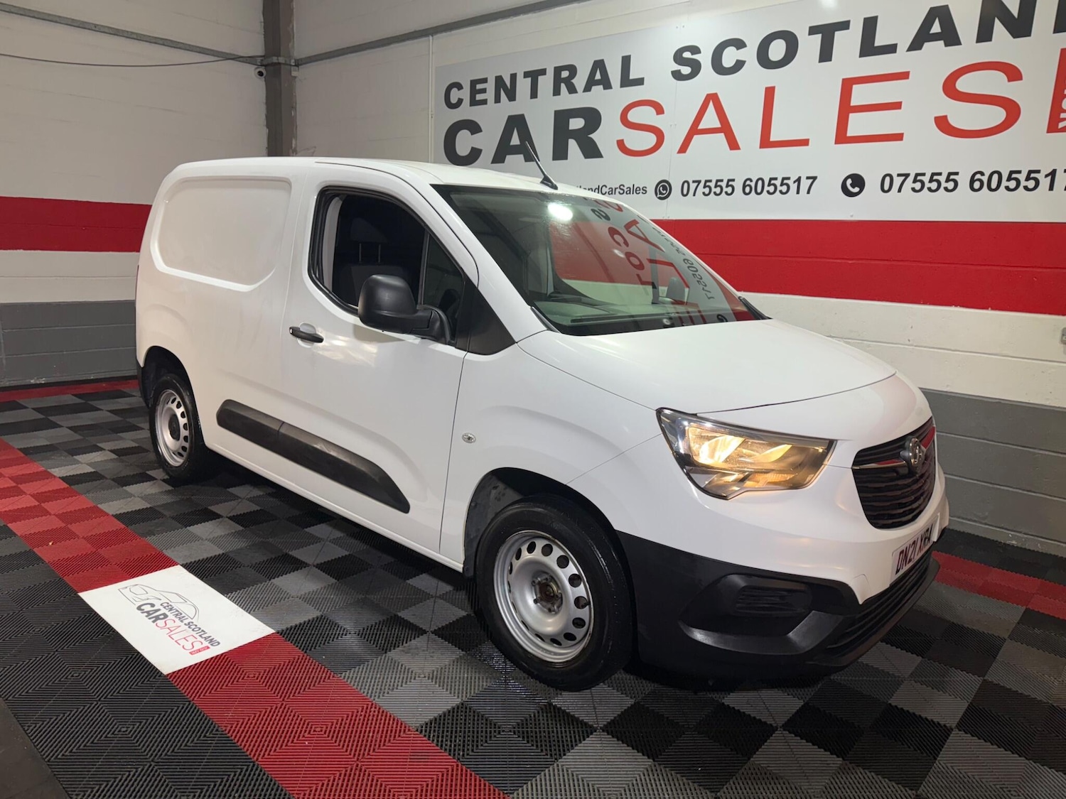 Used Vauxhall Combo 2021 for sale - 76612811: Photo 1