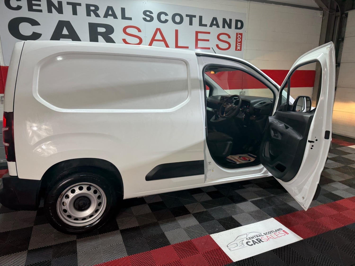 Used Vauxhall Combo 2021 for sale - 76612811: Photo 16