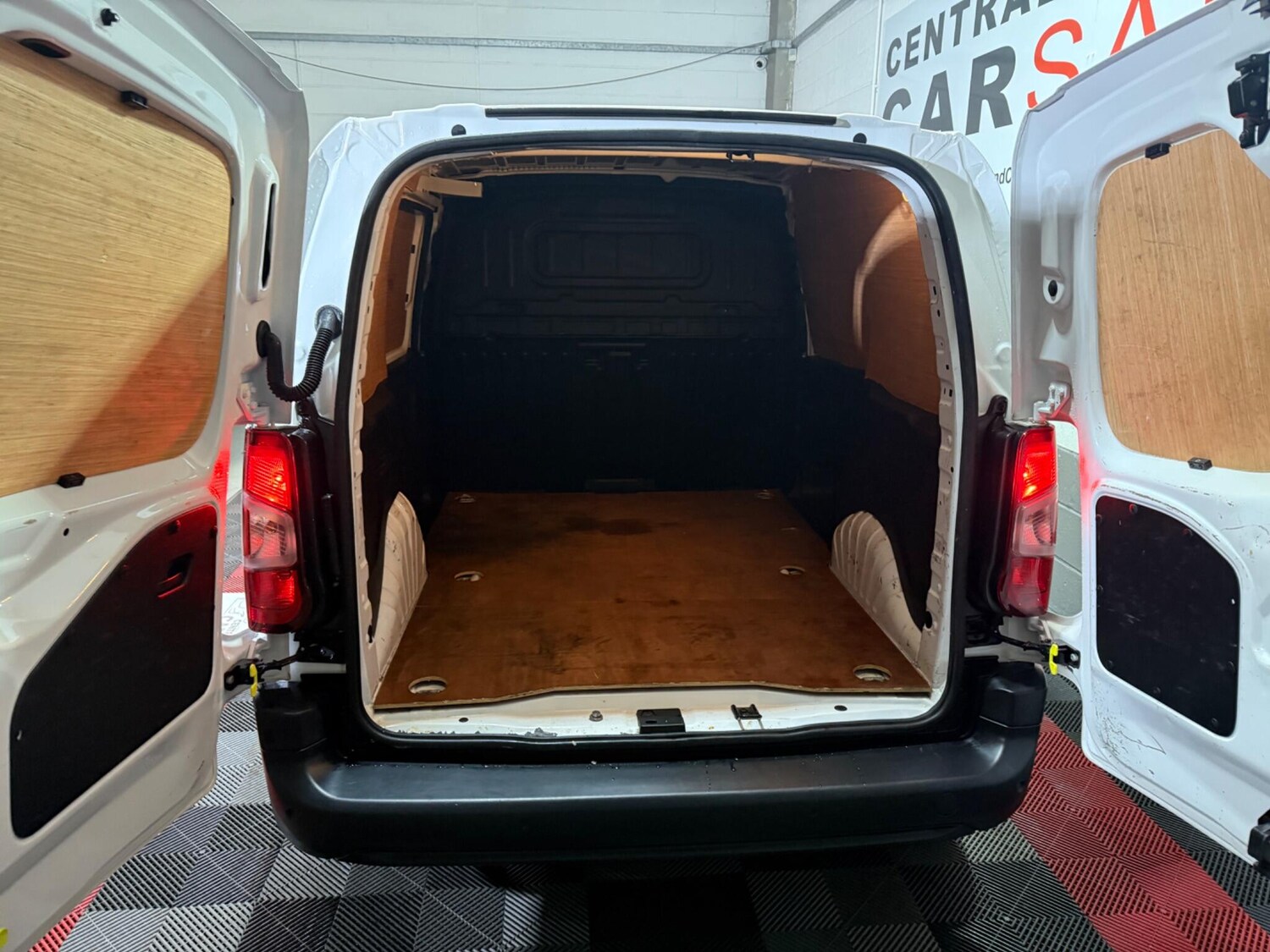 Used Vauxhall Combo 2021 for sale - 76612811: Photo 55