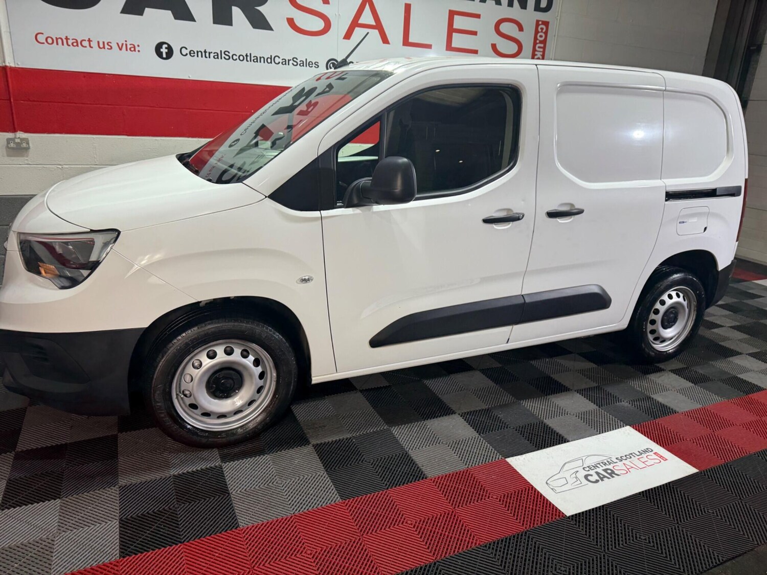 Used Vauxhall Combo 2021 for sale - 76612811: Photo 9