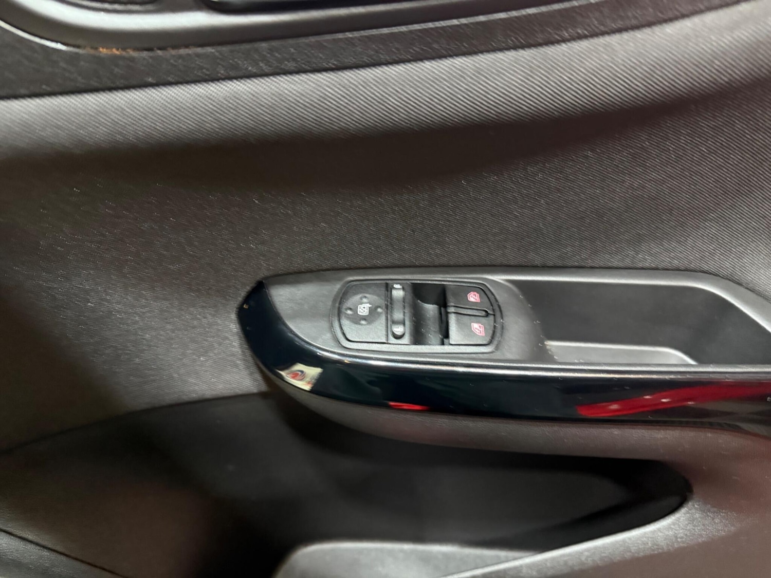 Used Vauxhall Corsa 2018 for sale - 76865732: Photo 31