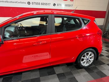 Used Ford Fiesta 2019 for sale - 79712451: Photo