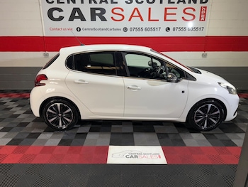 Used Peugeot 208 2019 for sale - 76408379: Photo