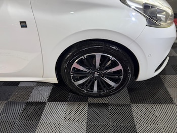 Used Peugeot 208 2019 for sale - 76408379: Photo