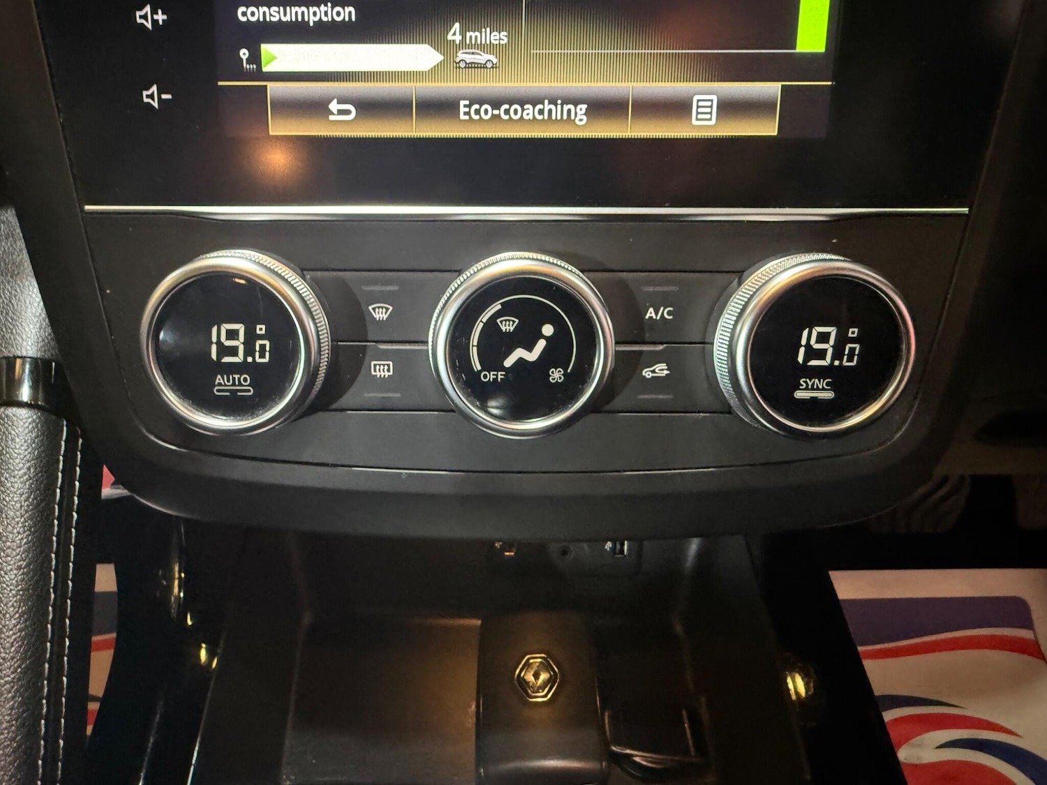 Used Renault Kadjar for sale - 77883063: Photo 30