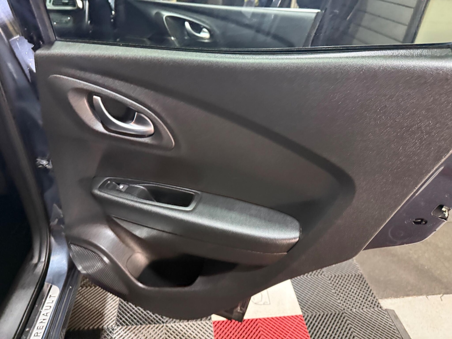 Used Renault Kadjar for sale - 77883063: Photo 35