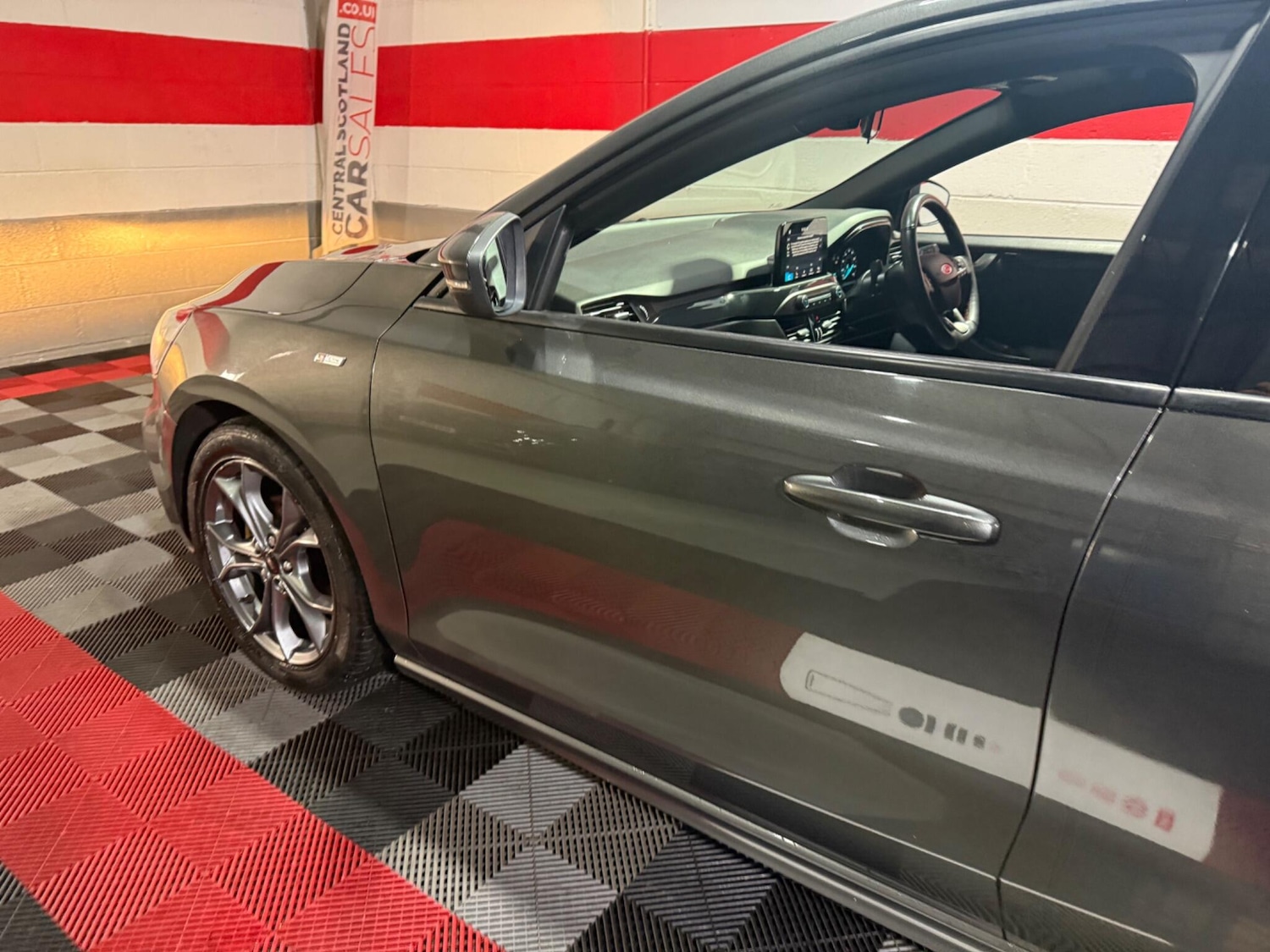 Used Ford Focus 2019 for sale - 76550032: Photo 6