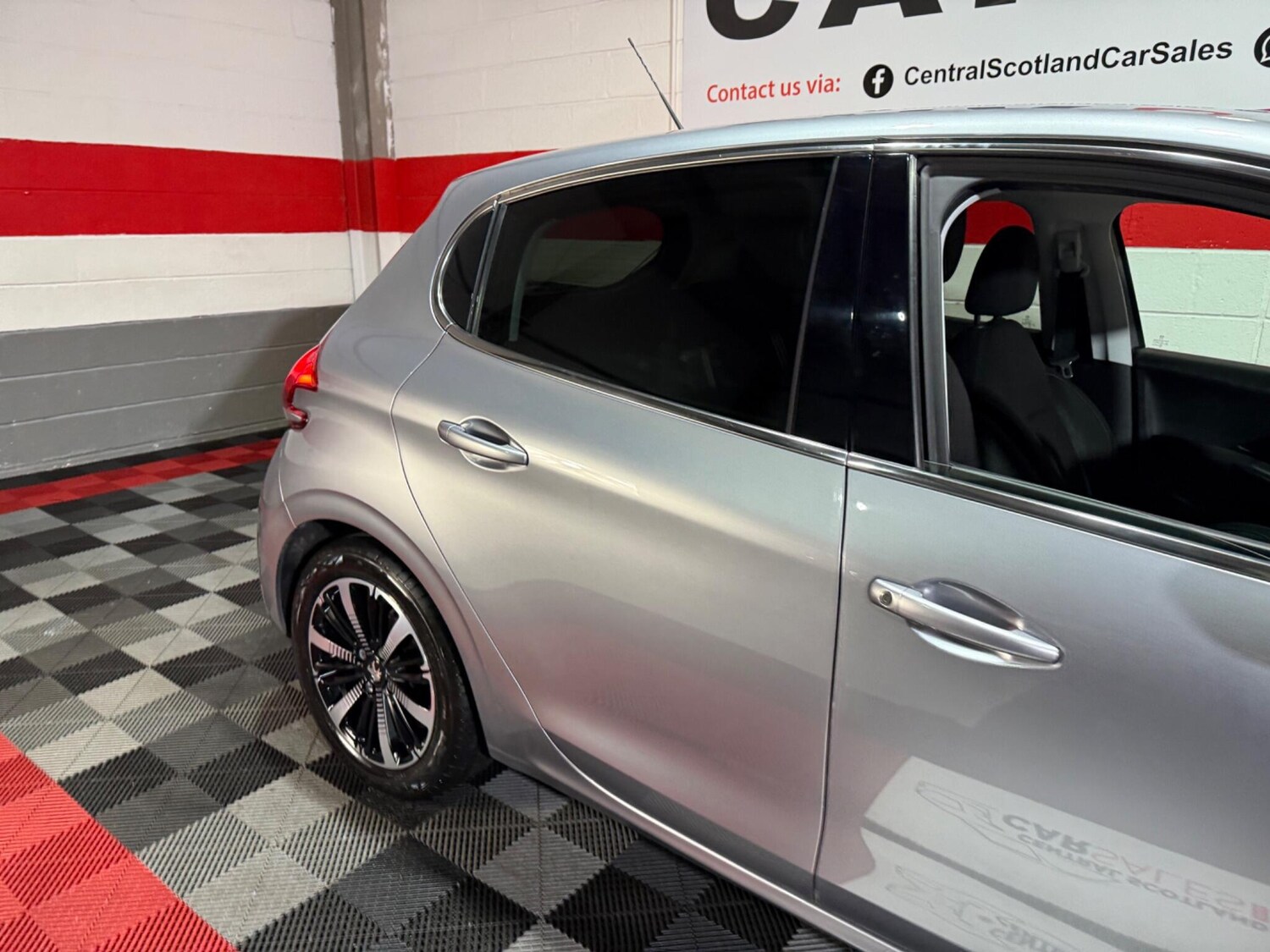 Used Peugeot 208 for sale - 77456340: Photo 56