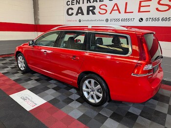 Used Volvo V70 2015 for sale - 78416128: Photo