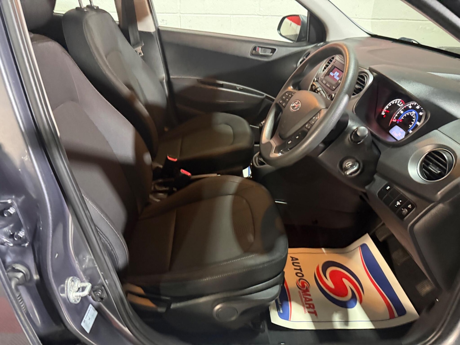 Used Hyundai i10 2017 for sale - 77291427: Photo 20