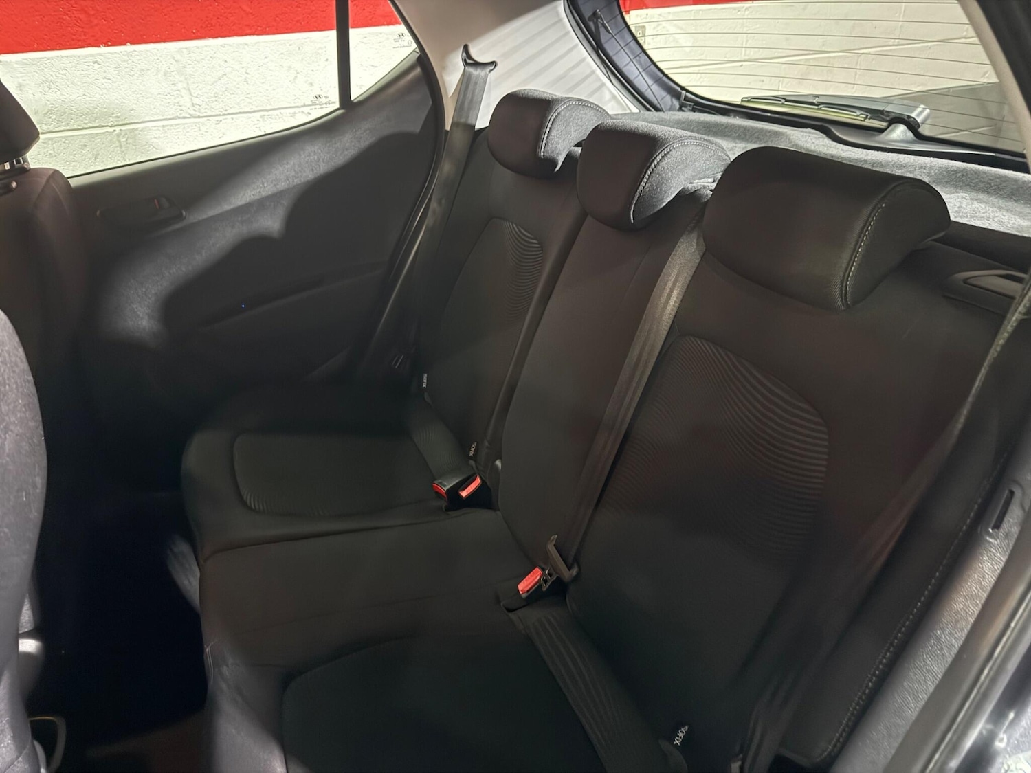 Used Hyundai i10 2017 for sale - 77291427: Photo 28