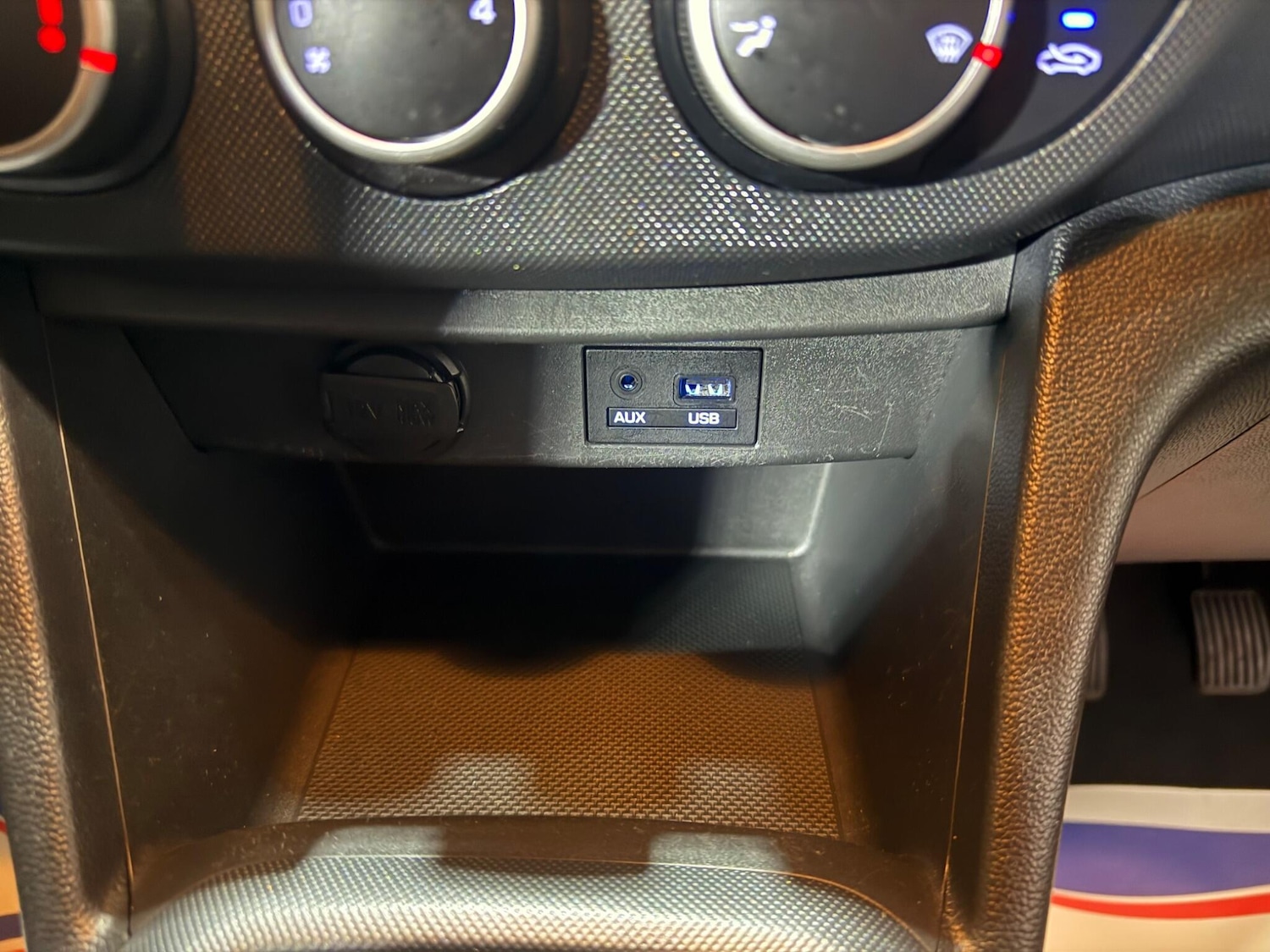 Used Hyundai i10 2017 for sale - 77291427: Photo 30