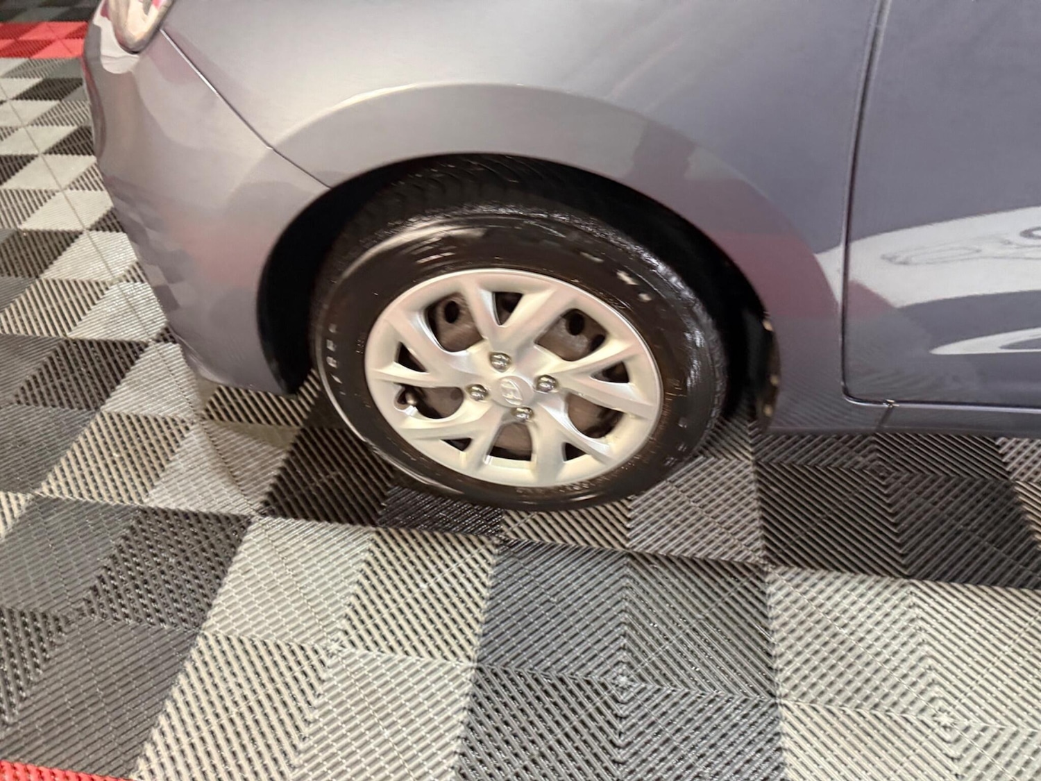 Used Hyundai i10 2017 for sale - 77291427: Photo 40