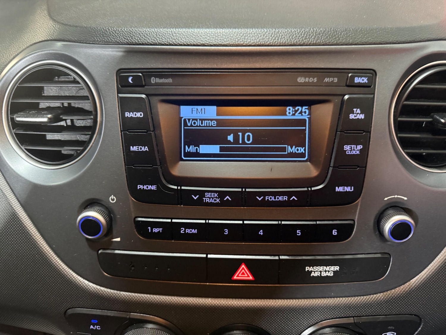 Used Hyundai i10 2017 for sale - 77291427: Photo 43