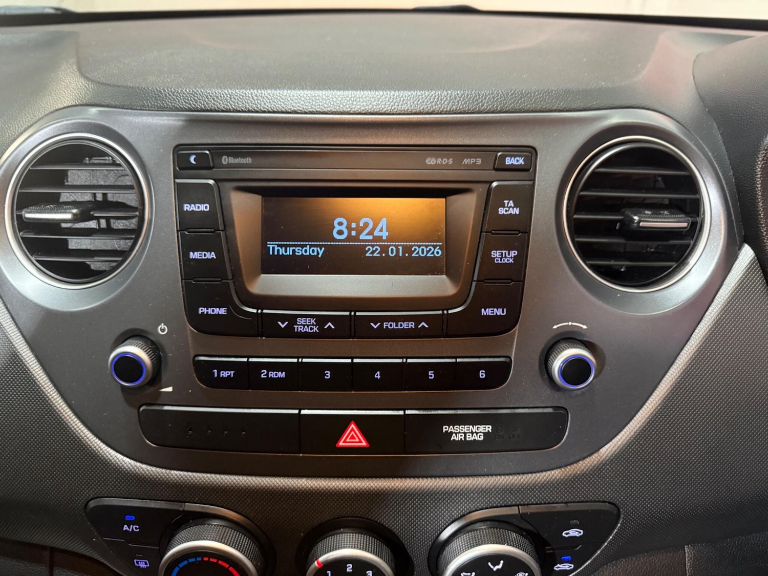 Used Hyundai i10 2017 for sale - 77291427: Photo 44