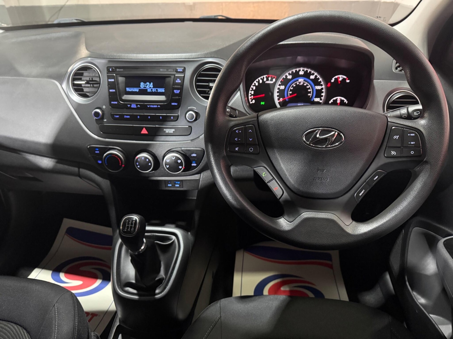 Used Hyundai i10 2017 for sale - 77291427: Photo 50