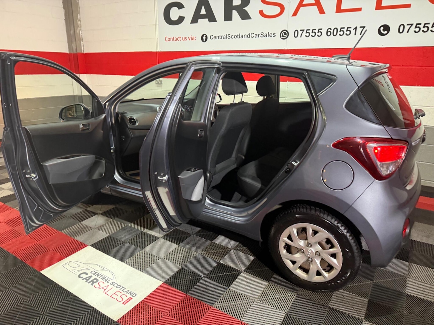 Used Hyundai i10 2017 for sale - 77291427: Photo 59