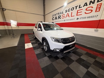 Used Dacia Sandero Stepway 2019 for sale - 78989336: Photo