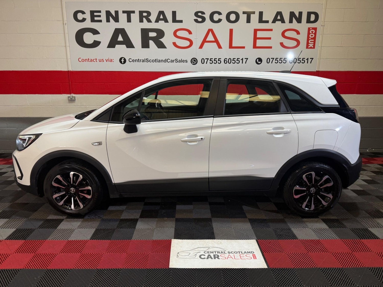 Used Vauxhall Crossland 2021 for sale - 77838512: Photo 2