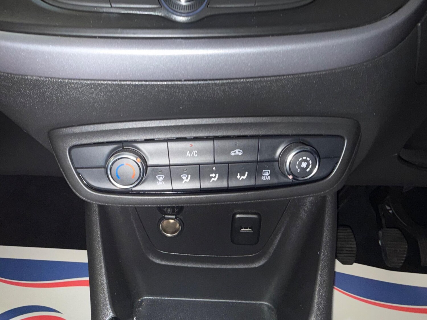 Used Vauxhall Crossland 2021 for sale - 77838512: Photo 30