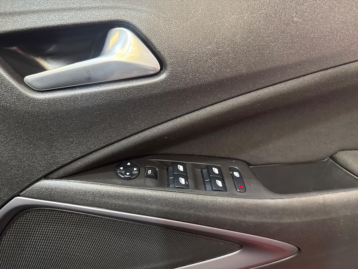 Used Vauxhall Crossland 2021 for sale - 77838512: Photo 33