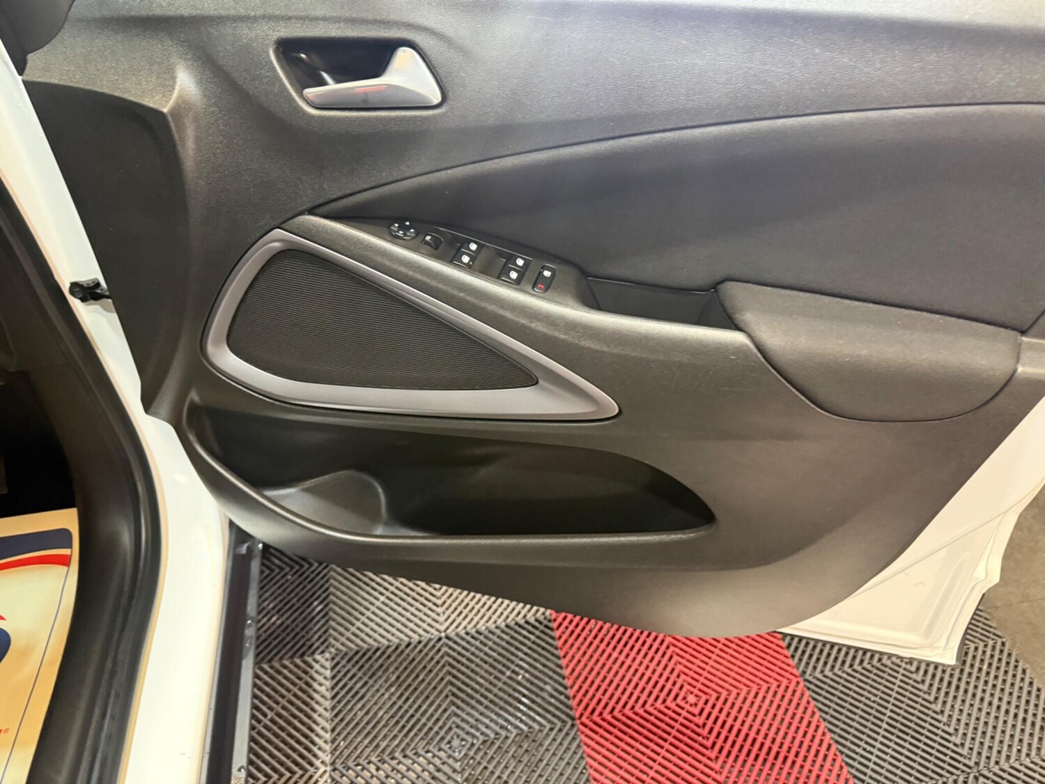 Used Vauxhall Crossland 2021 for sale - 77838512: Photo 35