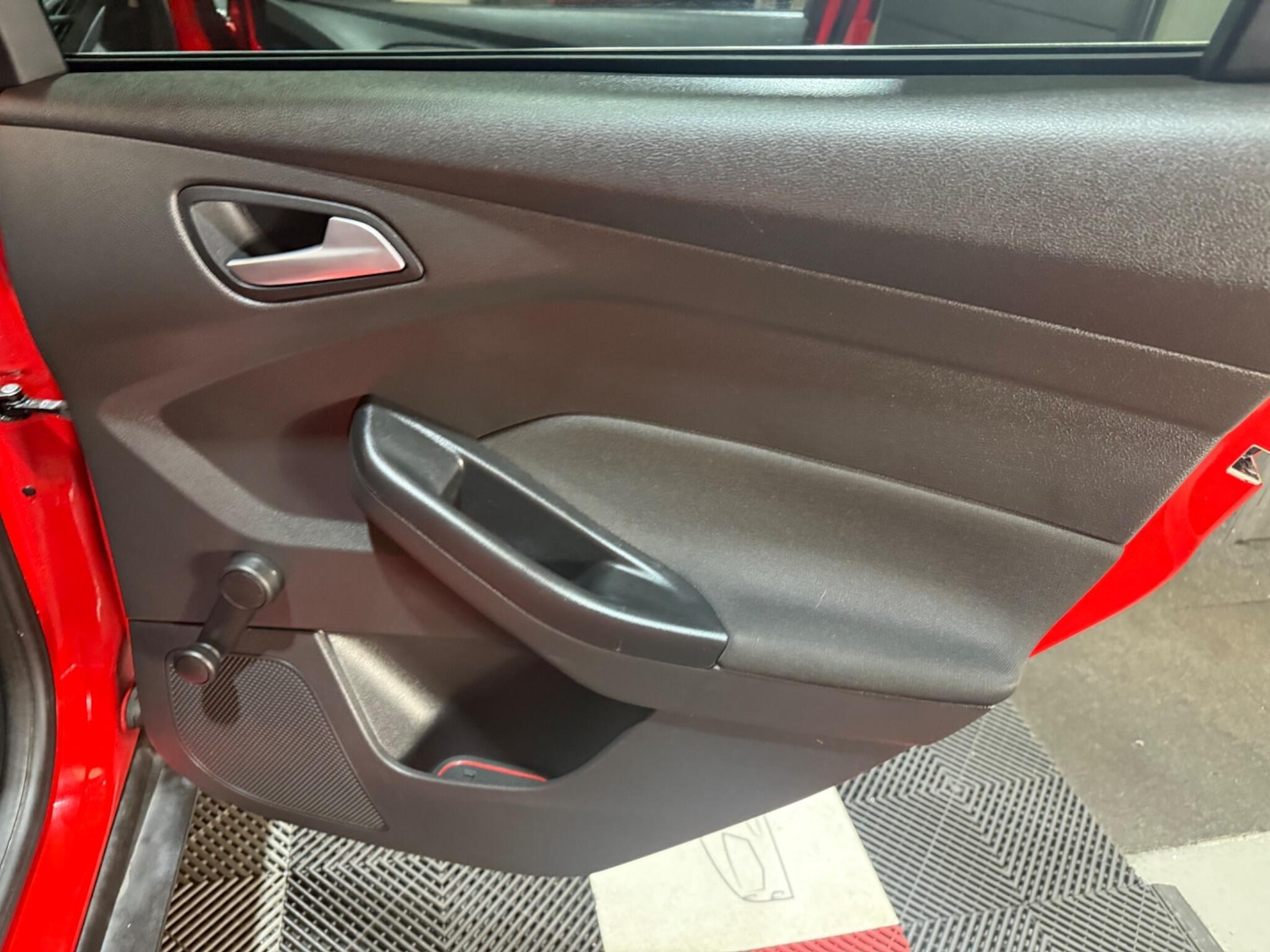 Used Ford Focus for sale - 77808471: Photo 26