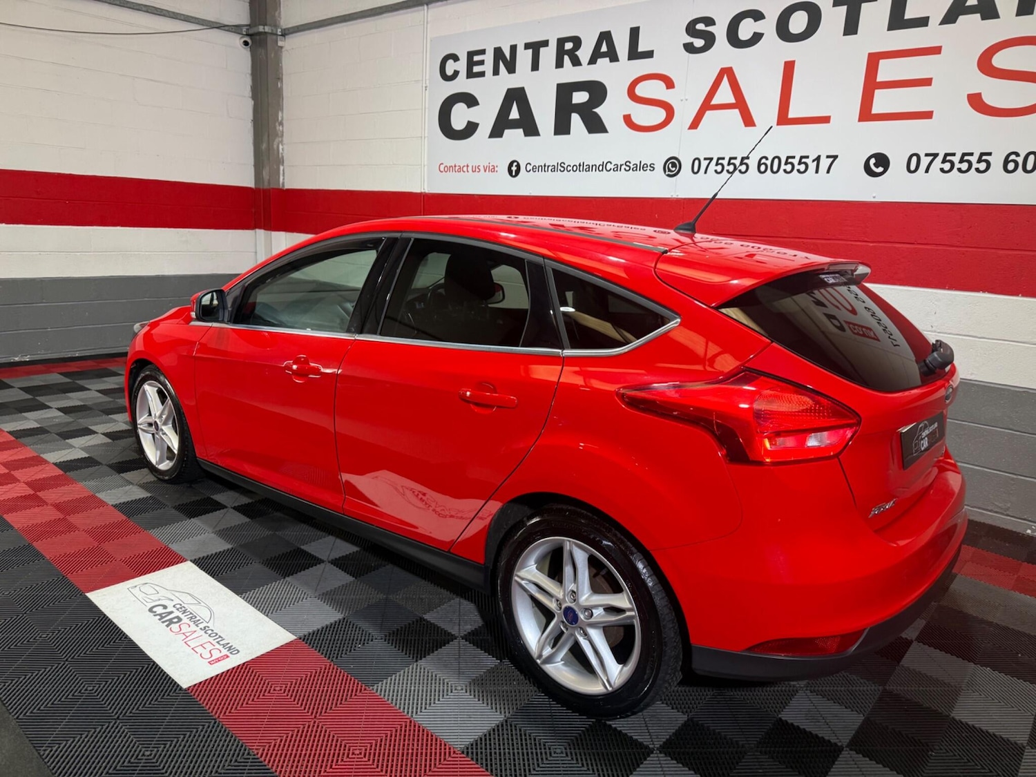 Used Ford Focus for sale - 77808471: Photo 3