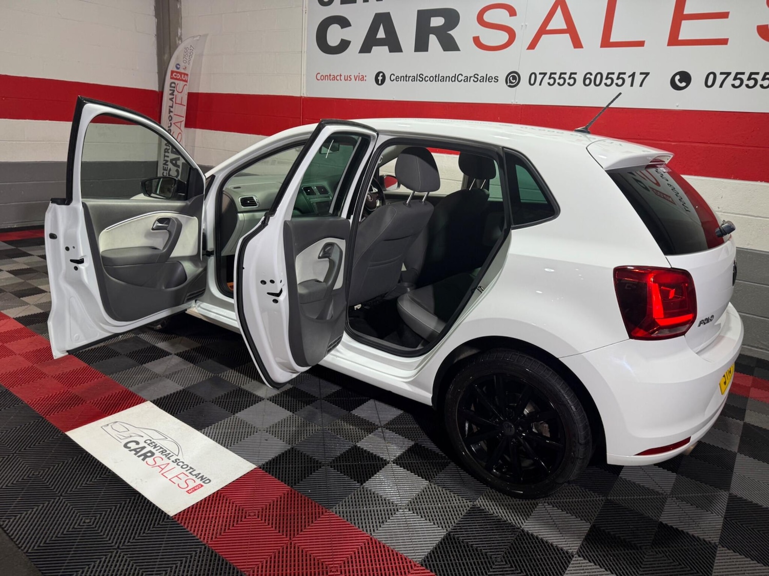 Used Volkswagen Polo 2015 for sale - 76562410: Photo 10