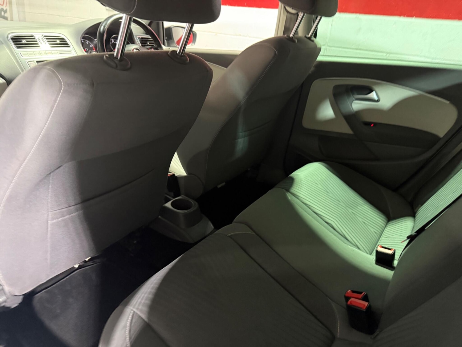 Used Volkswagen Polo 2015 for sale - 76562410: Photo 26