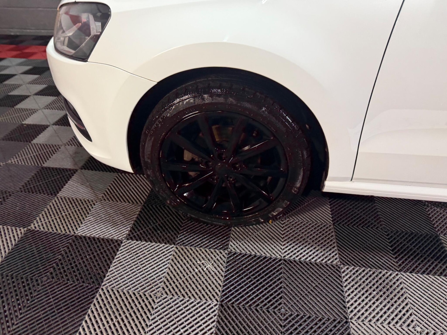 Used Volkswagen Polo 2015 for sale - 76562410: Photo 38