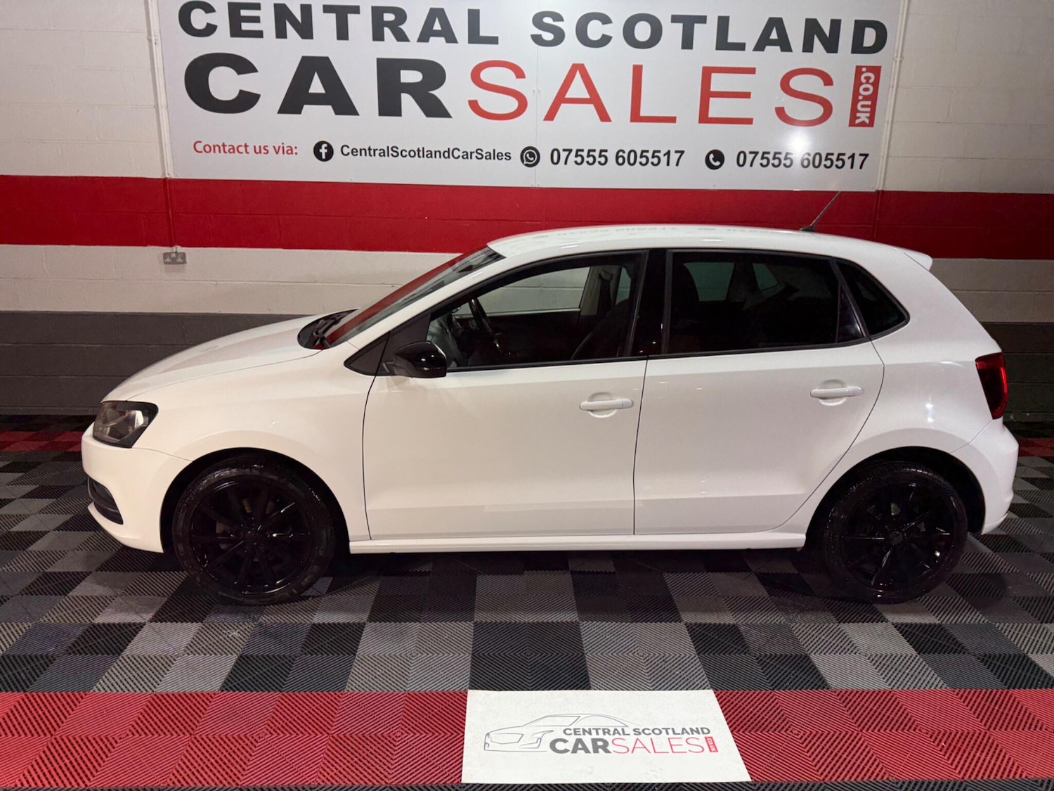 Used Volkswagen Polo 2015 for sale - 76562410: Photo 4