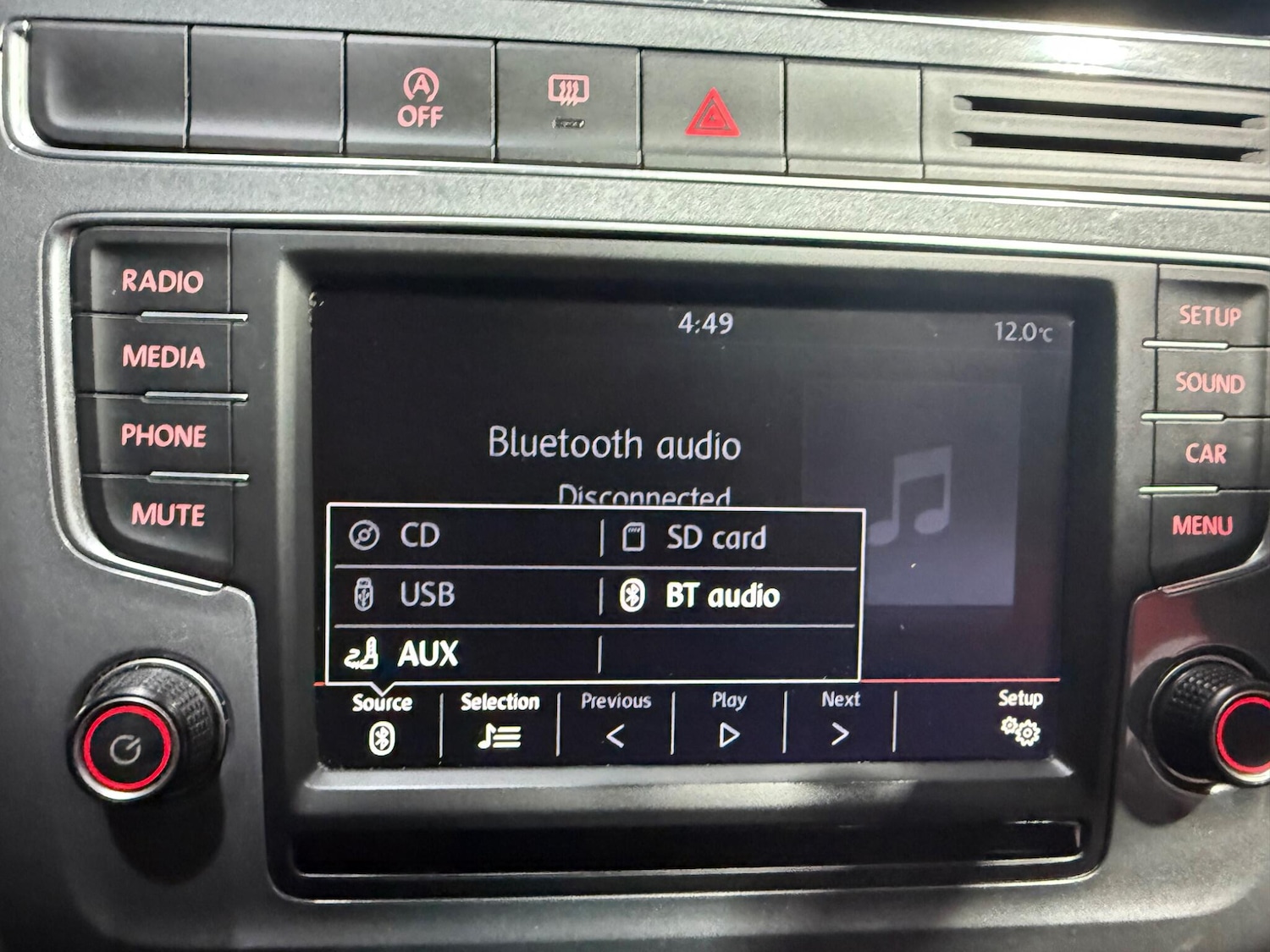 Used Volkswagen Polo 2015 for sale - 76562410: Photo 40