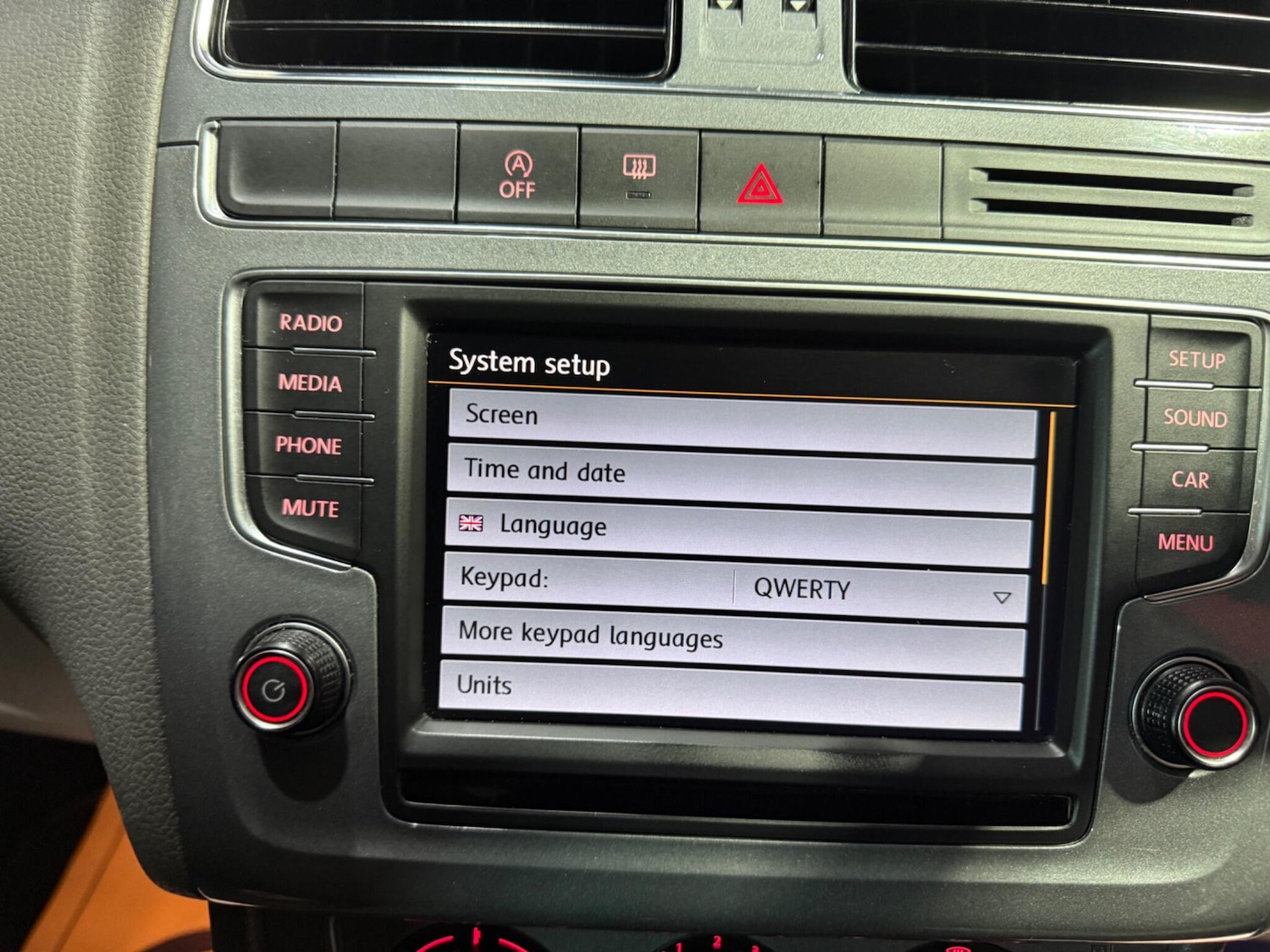 Used Volkswagen Polo 2015 for sale - 76562410: Photo 44