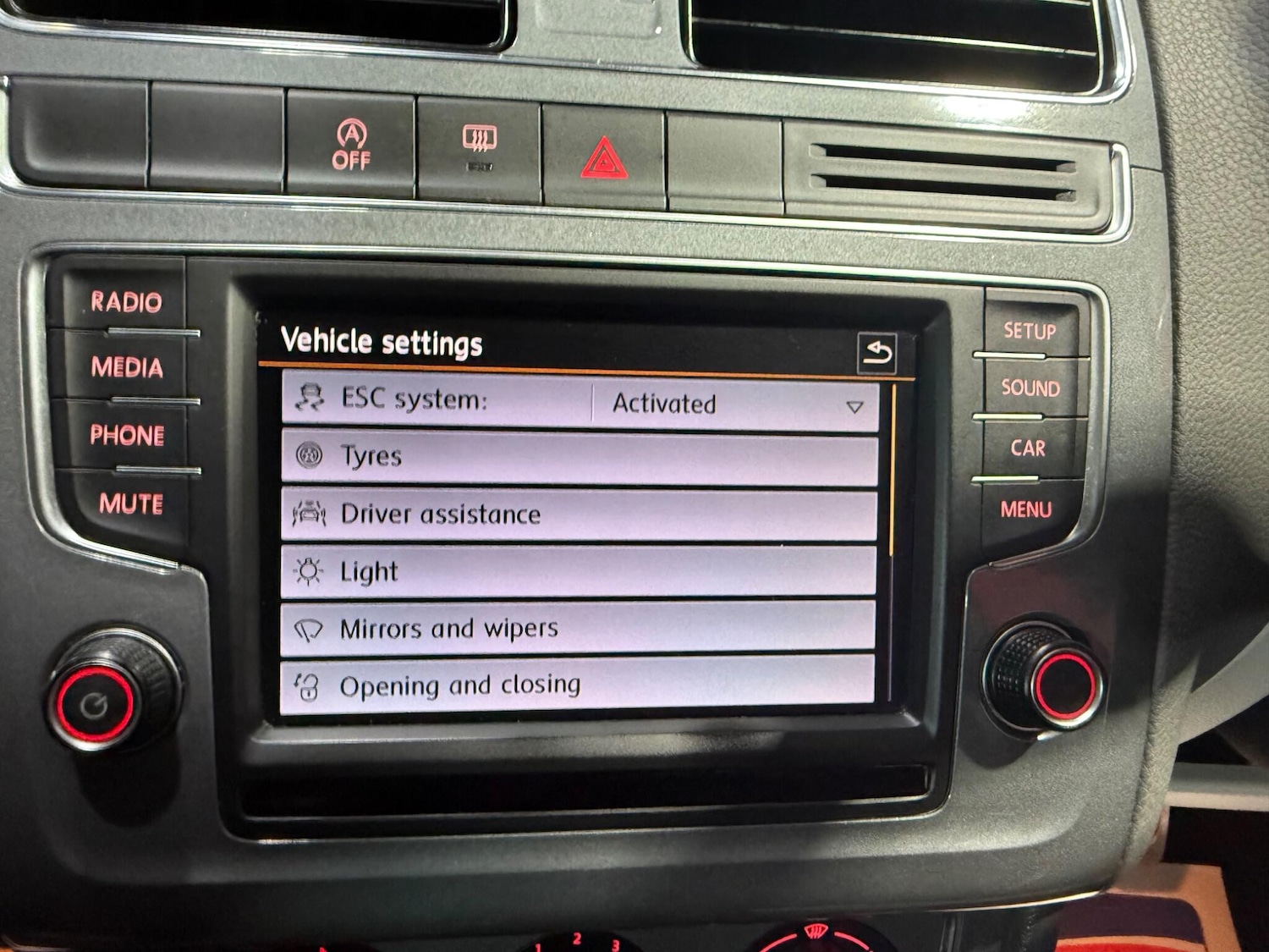 Used Volkswagen Polo 2015 for sale - 76562410: Photo 47