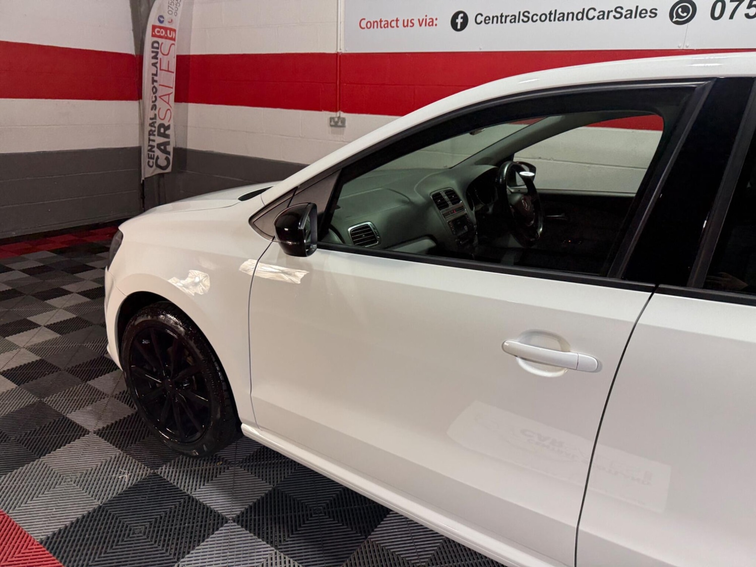 Used Volkswagen Polo 2015 for sale - 76562410: Photo 50