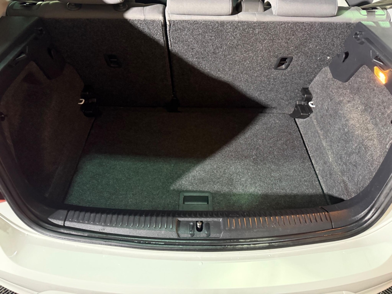 Used Volkswagen Polo 2015 for sale - 76562410: Photo 52