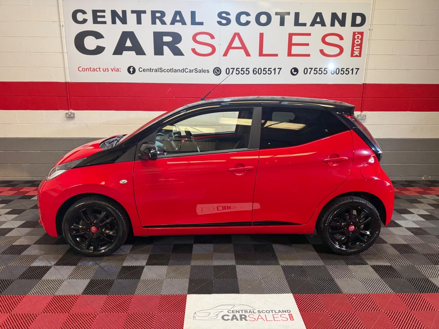 Used Toyota AYGO for sale - 78147929: Photo 10