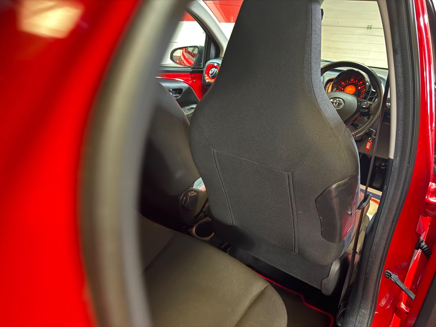 Used Toyota AYGO for sale - 78147929: Photo 25