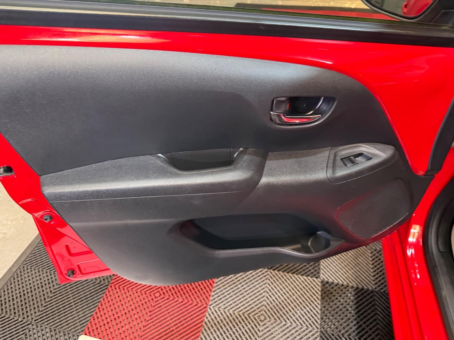 Used Toyota AYGO for sale - 78147929: Photo 35