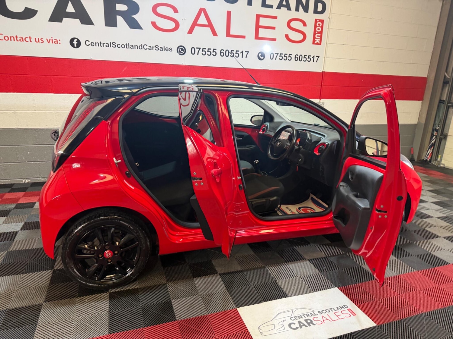 Used Toyota AYGO for sale - 78147929: Photo 4