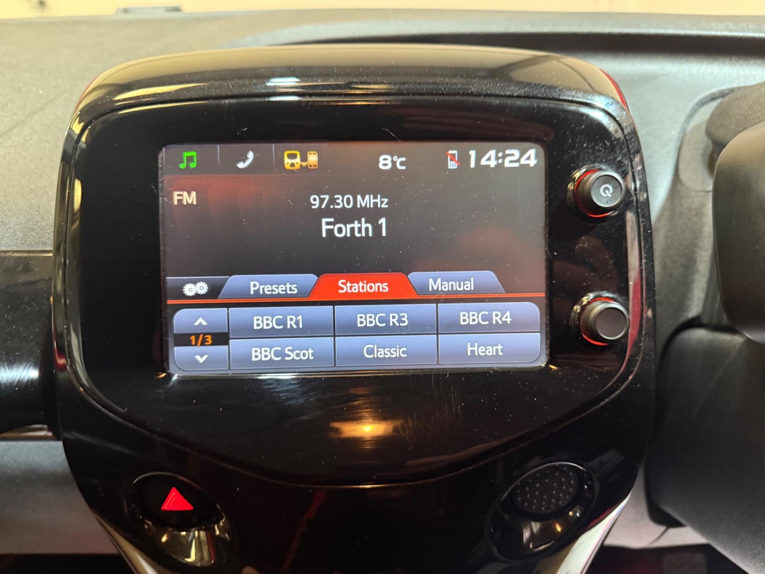 Used Toyota AYGO for sale - 78147929: Photo 40