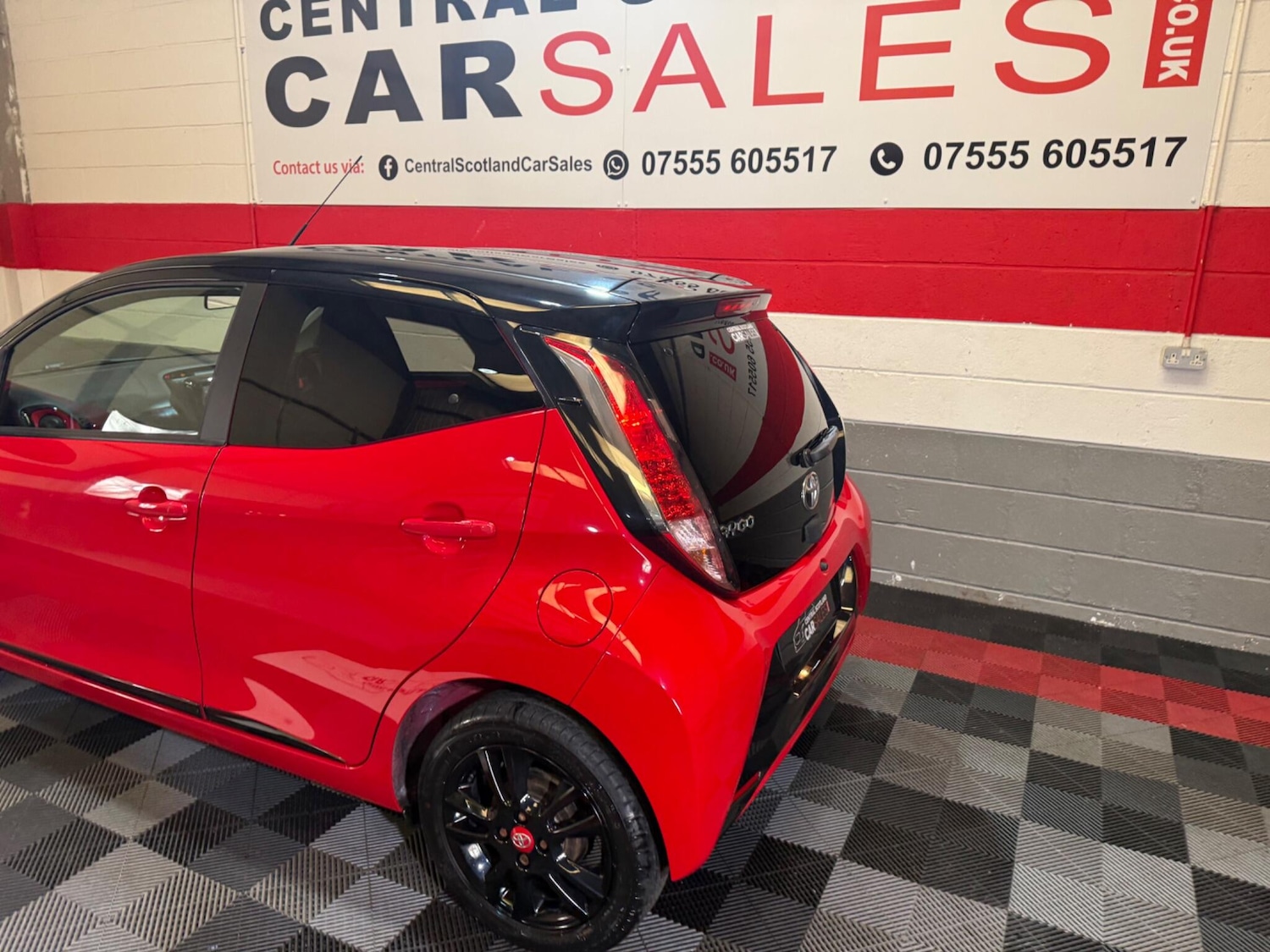 Used Toyota AYGO for sale - 78147929: Photo 64