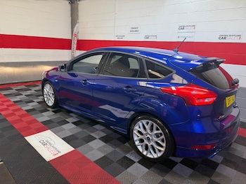 Used Ford Focus 2017 for sale - 75964822: Photo