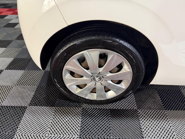 Used Peugeot 108 2017 for sale - 76214786: Photo 23