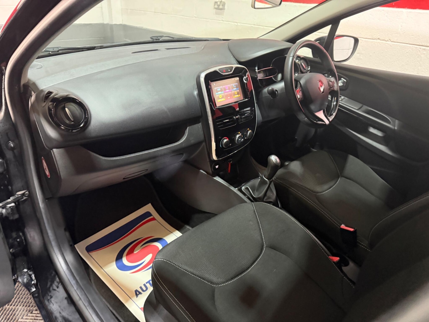 Used Renault Clio 2016 for sale - 77119992: Photo 21