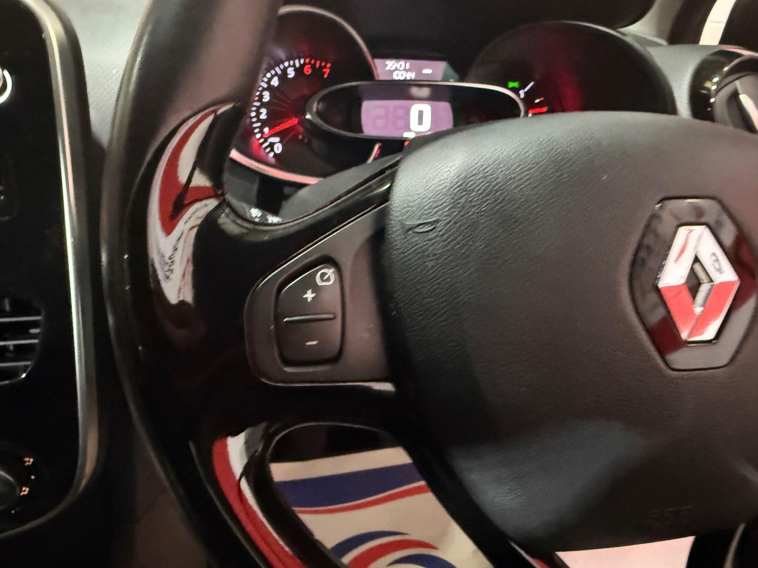 Used Renault Clio 2016 for sale - 77119992: Photo 33