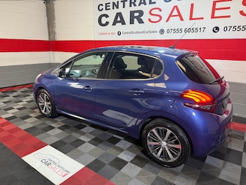 Used Peugeot 208 2016 for sale - 78784300: Photo