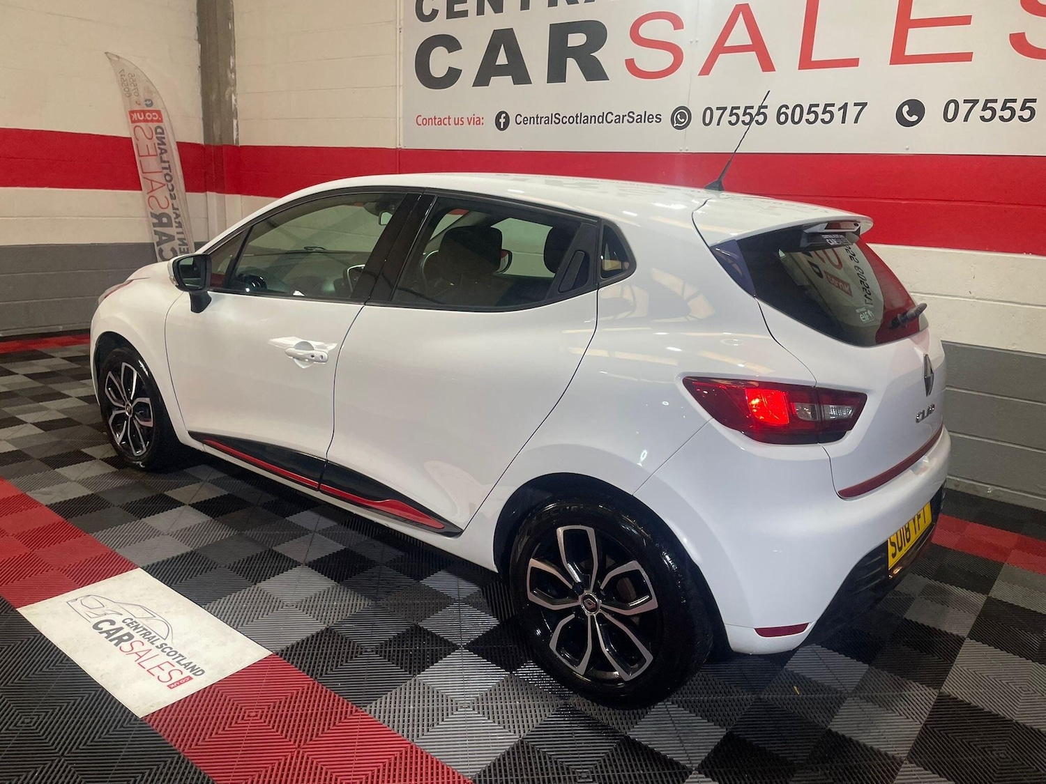 Used Renault Clio for sale - 76549845: Photo 10