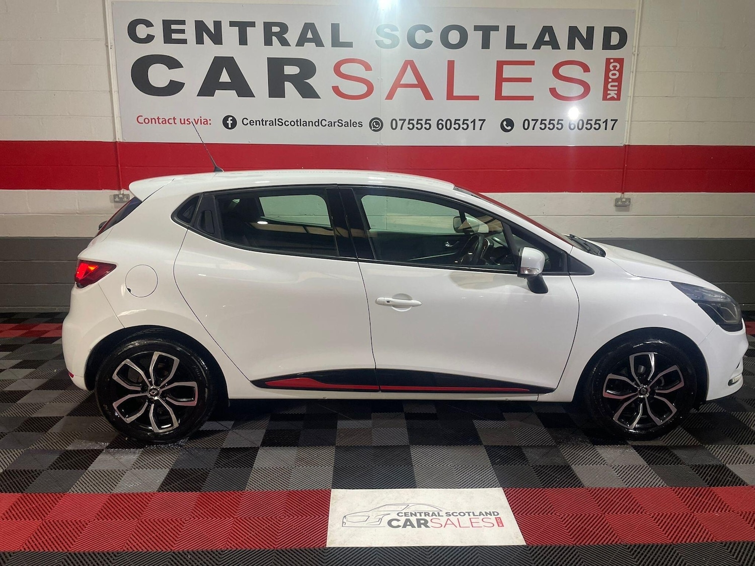 Used Renault Clio for sale - 76549845: Photo 15